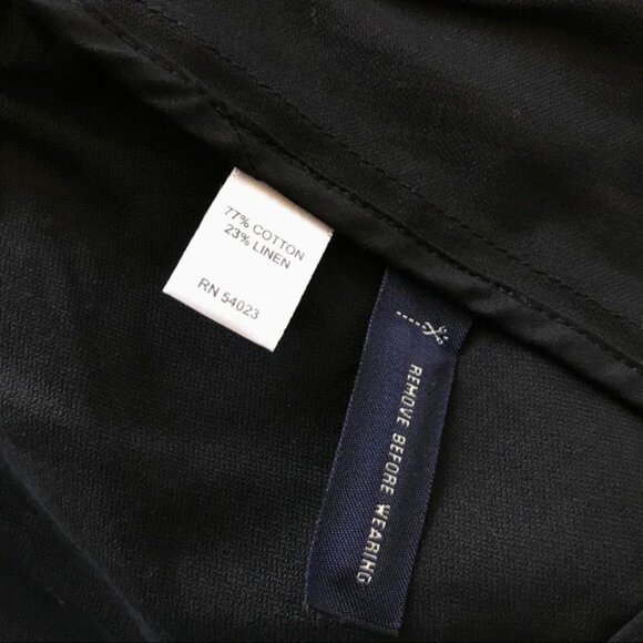 Banana Republic | Fitted Peplum Blazer in Black | XS - Picture 5 of 8